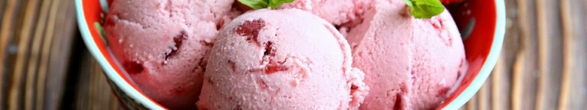 Glace maison fraise-banane