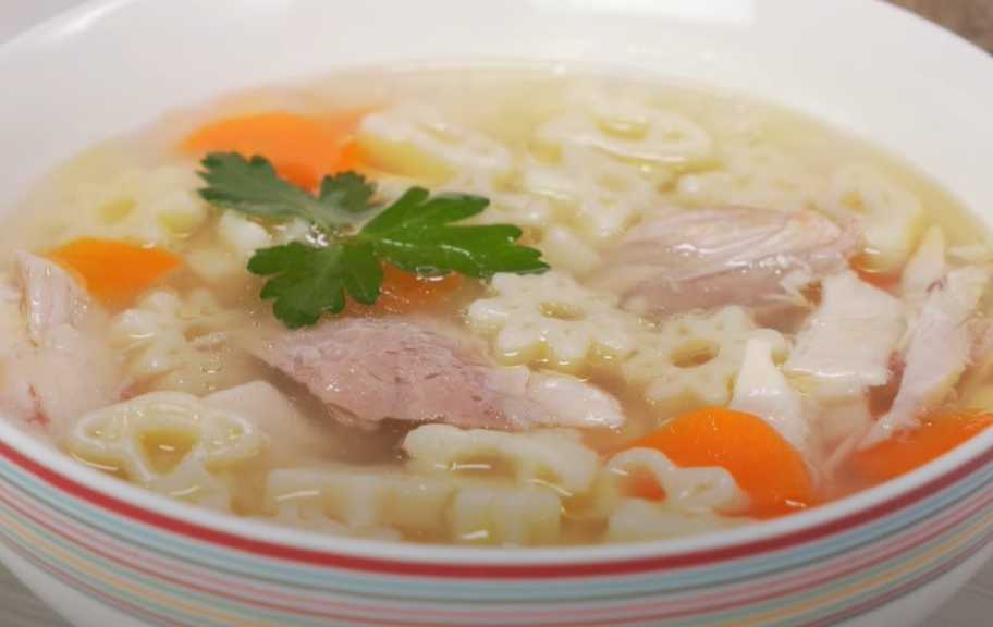 Recette : Soupe au poulet classique