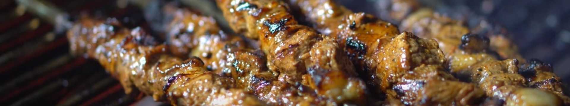 Brochettes d'agneau grillées