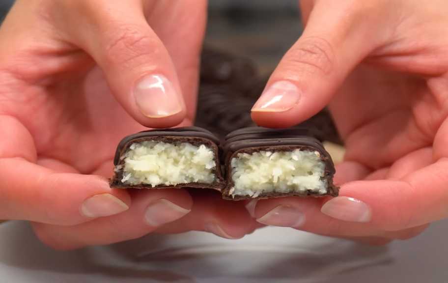 Recette : Bonbons au chocolat et à la noix de coco