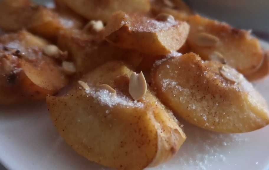 Recette : Coings cuits au four avec du miel, de la cannelle et des clous de girofle