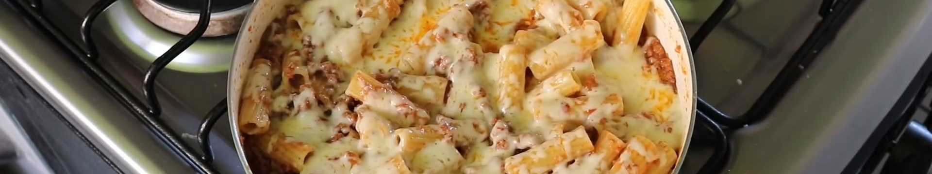 Pâtes mexicaines au fromage et à la viande hachée