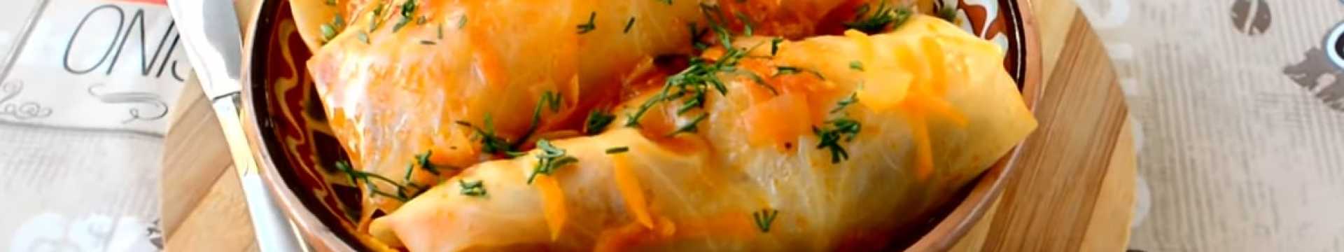 Choux farcis au riz et à la viande hachée