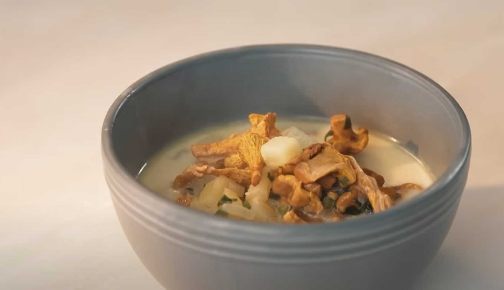 Image du plat : Soupe d'été aux chanterelles