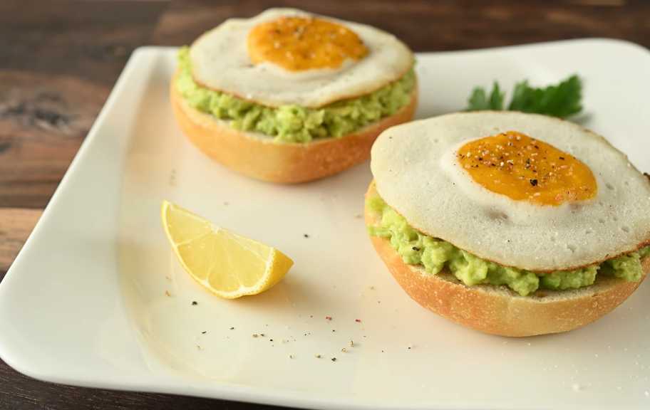 Recette : Petit-déjeuner végétalien aux œufs brouillés