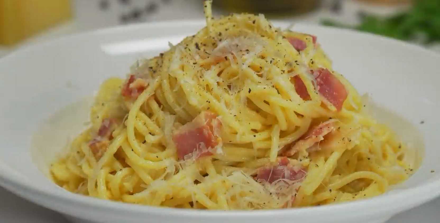 Recette pour débutants : Pâtes carbonara sans crème au bacon
