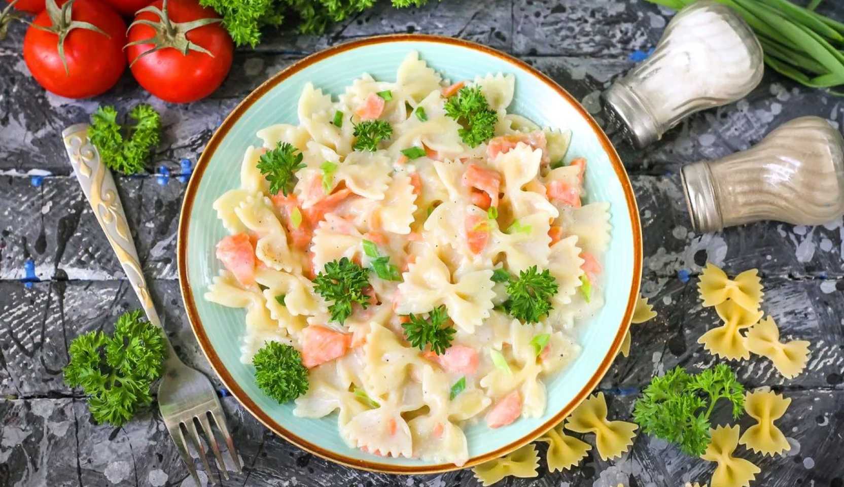 Image du plat : Pâtes au saumon dans une sauce crémeuse