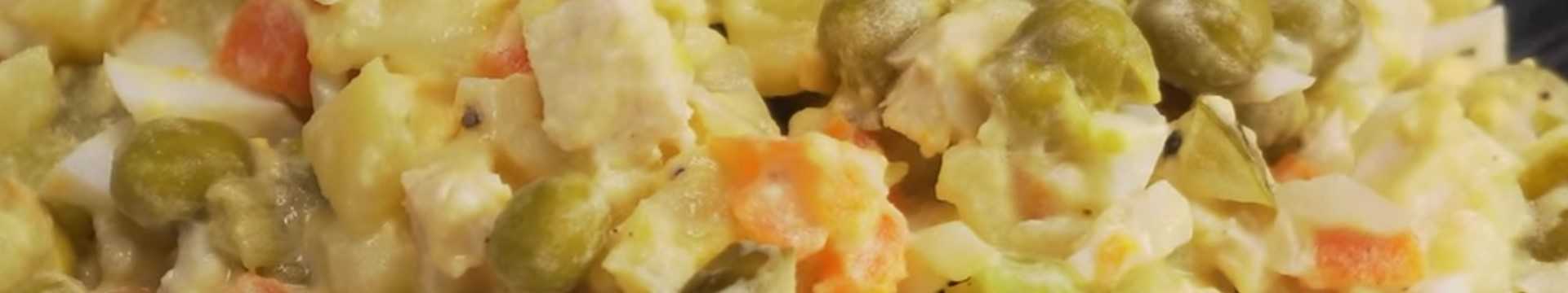 Salade Olivier classique au poulet