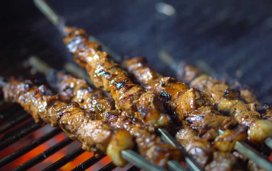 Recette : Brochettes d'agneau grillées