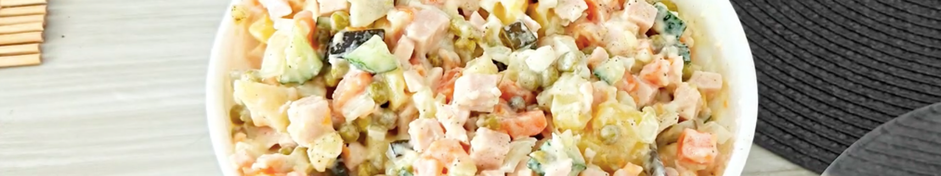 Salade Olivier végétarienne sans saucisse